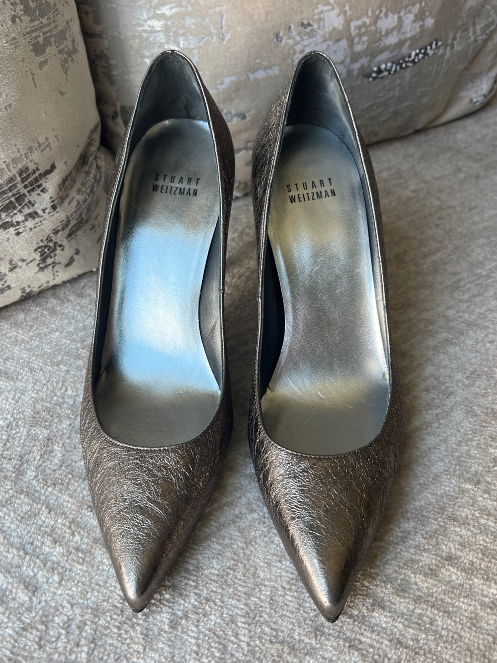 Stuart Weitzman Nouveau Metallic Pewter
Pointed Toe Pumps 4" Heels Size 7.5
